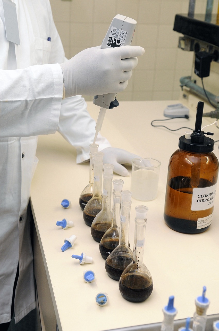 在聚酯型聚氨酯彈性體中應用耐水解專用催化劑延長其在戶外潮濕環境的壽命